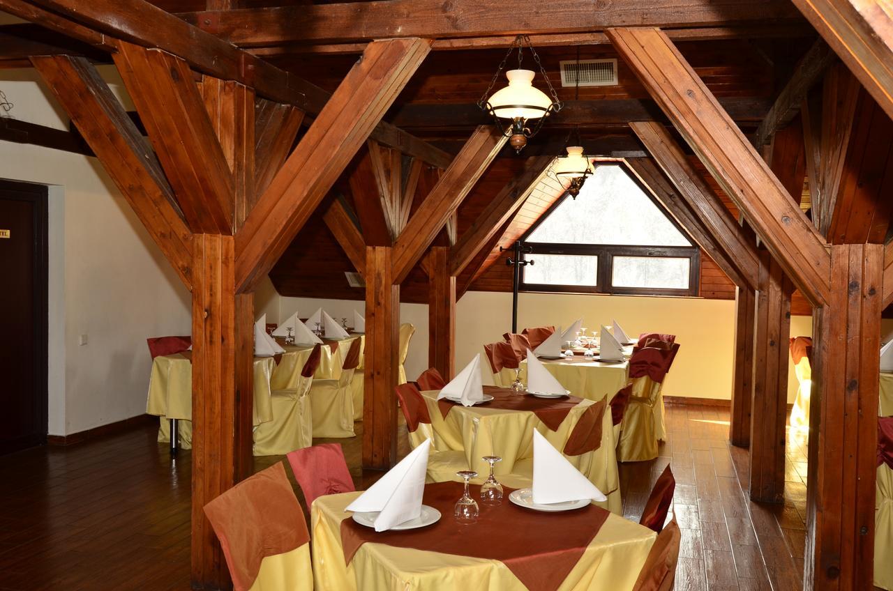 Motel Din Darste Săcele Exteriör bild